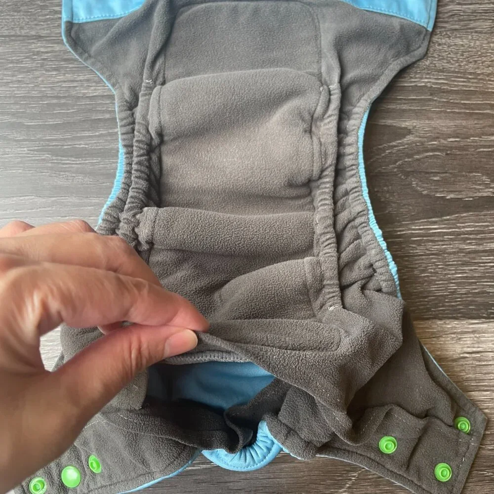 Cute cloth diaper *** adjustable / insert **** (Monster Inc vibe)